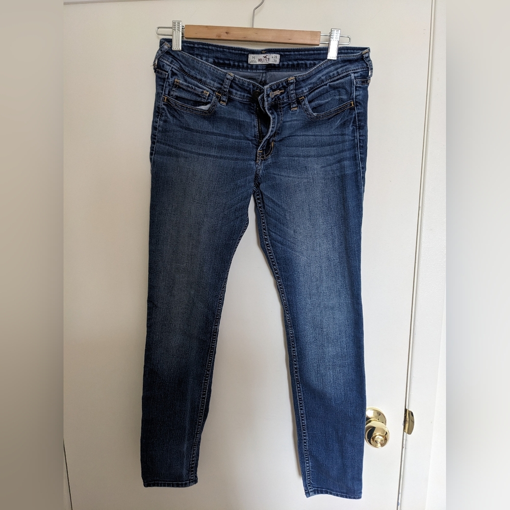 Hollister skinny jeans 7S (short) W28 L29